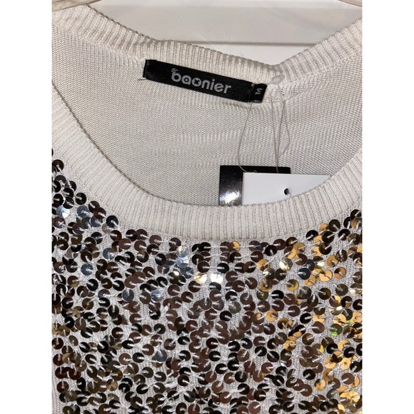White Top with Sequin - Picture 2 of 4